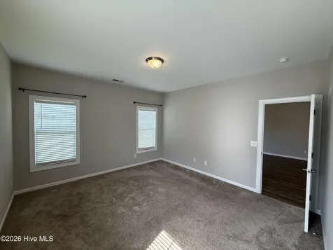 211 Briarcliff Court Kinston NC 28501