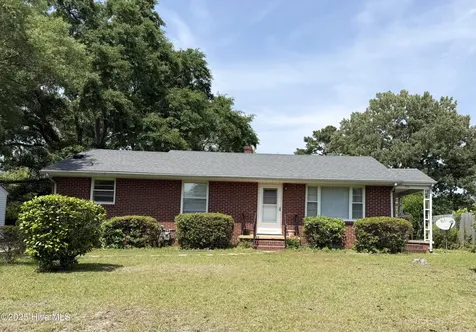 2703 Jackson Drive Greenville NC 27858