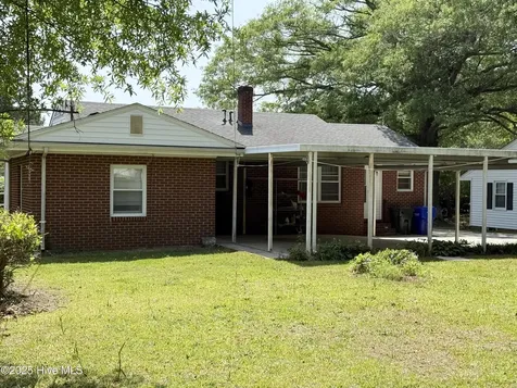 2703 Jackson Drive Greenville NC 27858