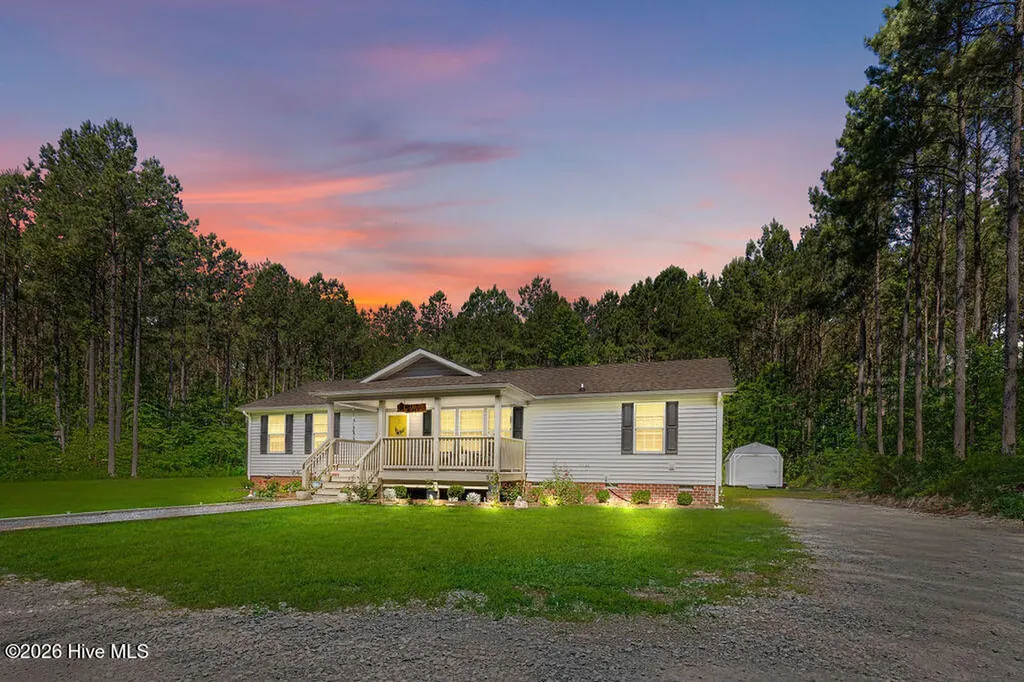 20 Wells Lane Gates NC 27937