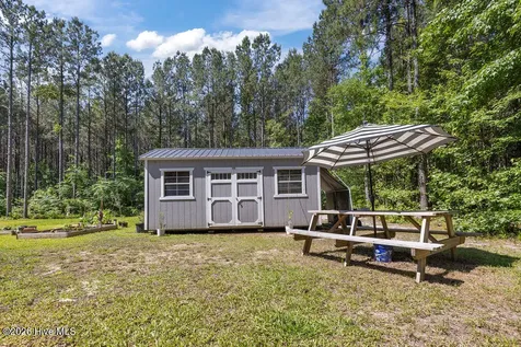 20 Wells Lane Gates NC 27937