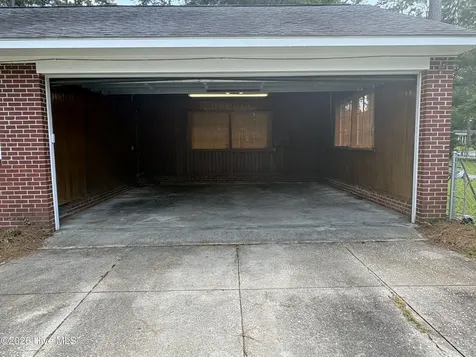 125 Tucker Street Whiteville NC 28472