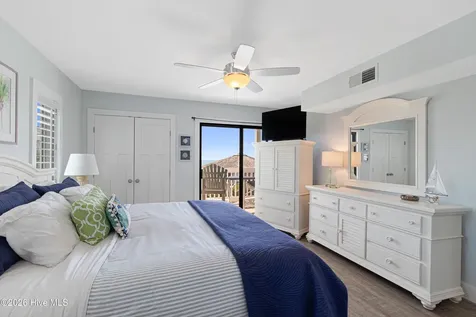 9201 Coast Guard Road Emerald Isle NC 28594