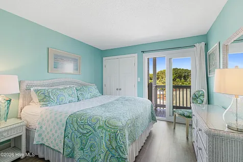 9201 Coast Guard Road Emerald Isle NC 28594