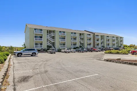 9201 Coast Guard Road Emerald Isle NC 28594