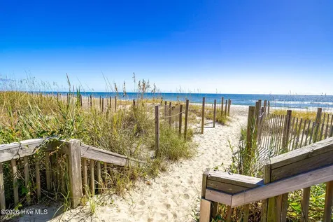 9201 Coast Guard Road Emerald Isle NC 28594