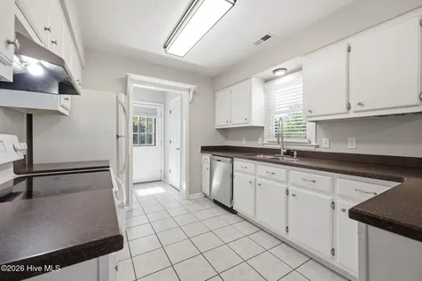 2117 Canyon Drive Winterville NC 28590