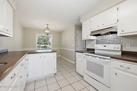 2117 Canyon Drive Winterville NC 28590