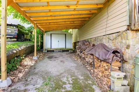 390 Aquone Road Andrews NC 28901