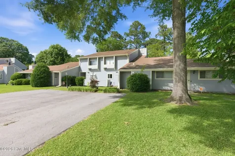 144 Quarterdeck Townhouses New Bern NC 28562