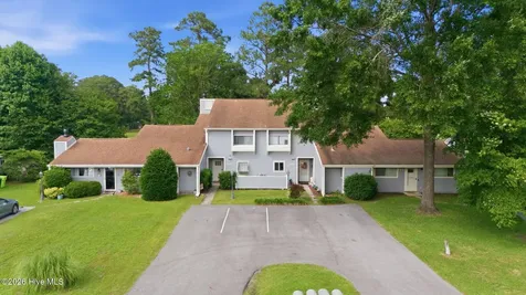 144 Quarterdeck Townhouses New Bern NC 28562