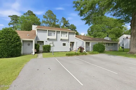 144 Quarterdeck Townhouses New Bern NC 28562