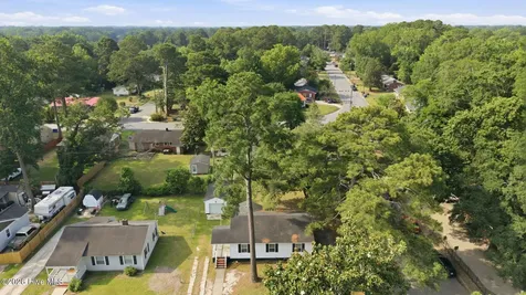 200 S Sylvan Drive Greenville NC 27834