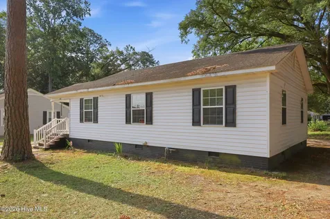 200 S Sylvan Drive Greenville NC 27834
