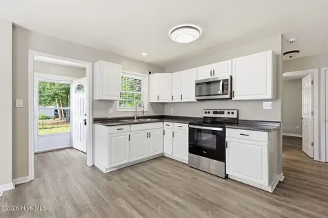 200 S Sylvan Drive Greenville NC 27834
