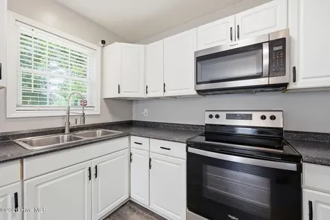 200 S Sylvan Drive Greenville NC 27834