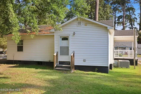 200 S Sylvan Drive Greenville NC 27834