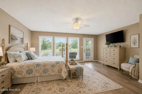 806 Lord Granville Drive Morehead City NC 28557