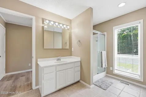 806 Lord Granville Drive Morehead City NC 28557