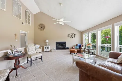 806 Lord Granville Drive Morehead City NC 28557