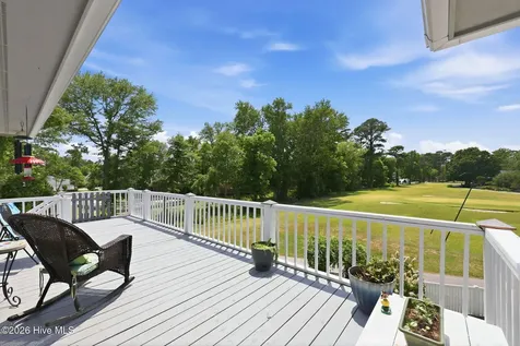 806 Lord Granville Drive Morehead City NC 28557