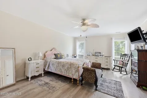 806 Lord Granville Drive Morehead City NC 28557