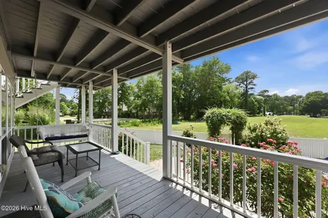 806 Lord Granville Drive Morehead City NC 28557