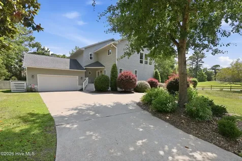 806 Lord Granville Drive Morehead City NC 28557