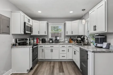 403 Sherwood Road Jacksonville NC 28540