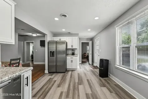 403 Sherwood Road Jacksonville NC 28540