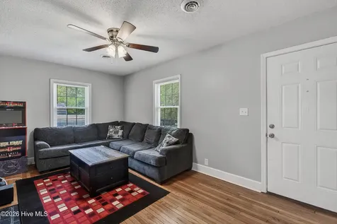 403 Sherwood Road Jacksonville NC 28540