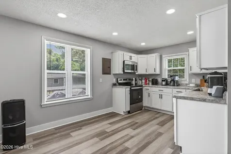 403 Sherwood Road Jacksonville NC 28540