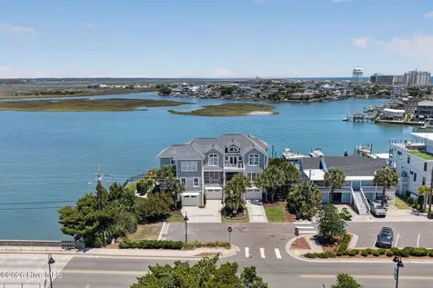 24 W Salisbury Street Wrightsville Beach NC 28480