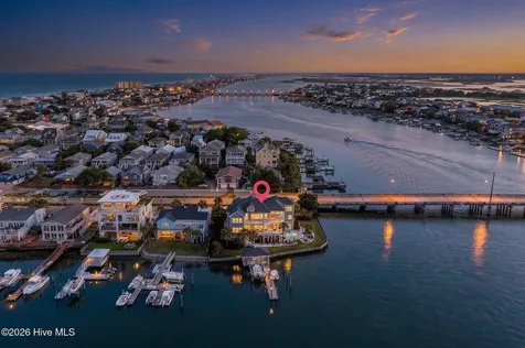 24 W Salisbury Street Wrightsville Beach NC 28480