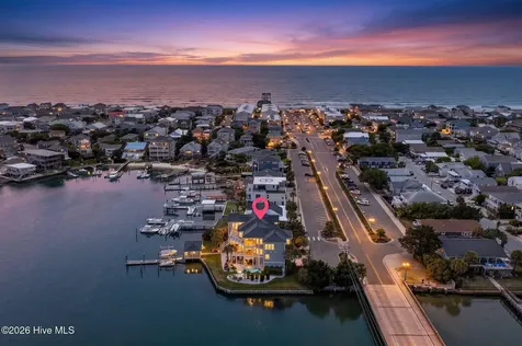 24 W Salisbury Street Wrightsville Beach NC 28480
