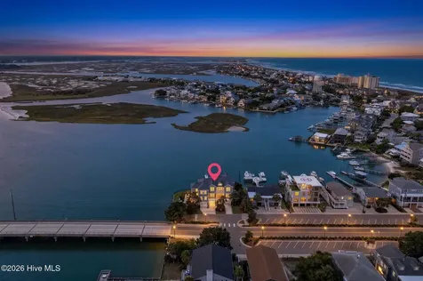 24 W Salisbury Street Wrightsville Beach NC 28480