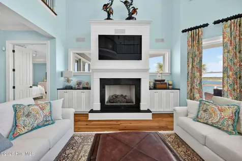 24 W Salisbury Street Wrightsville Beach NC 28480