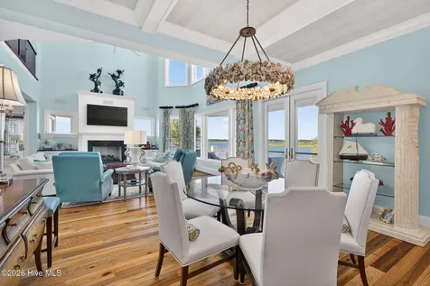 24 W Salisbury Street Wrightsville Beach NC 28480