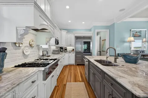 24 W Salisbury Street Wrightsville Beach NC 28480