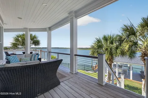 24 W Salisbury Street Wrightsville Beach NC 28480