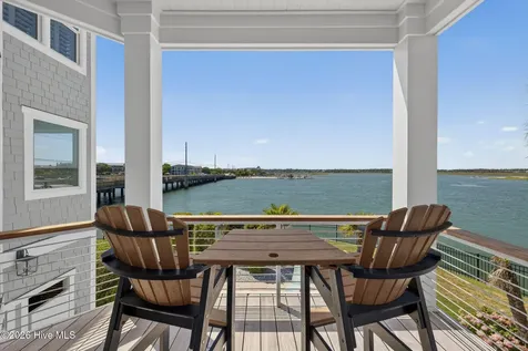 24 W Salisbury Street Wrightsville Beach NC 28480