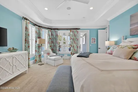24 W Salisbury Street Wrightsville Beach NC 28480