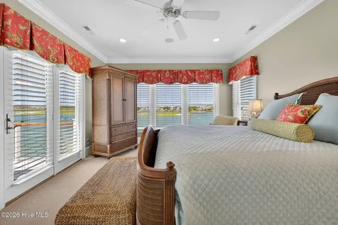 24 W Salisbury Street Wrightsville Beach NC 28480