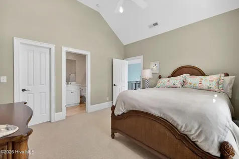 24 W Salisbury Street Wrightsville Beach NC 28480