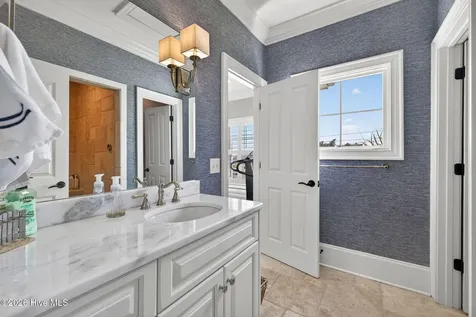 24 W Salisbury Street Wrightsville Beach NC 28480