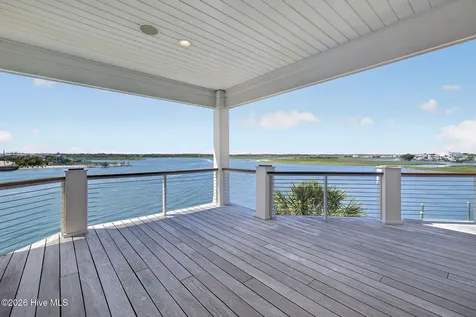 24 W Salisbury Street Wrightsville Beach NC 28480
