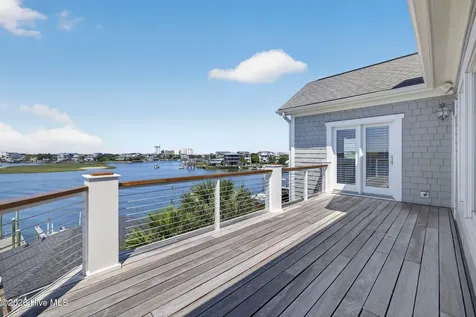 24 W Salisbury Street Wrightsville Beach NC 28480