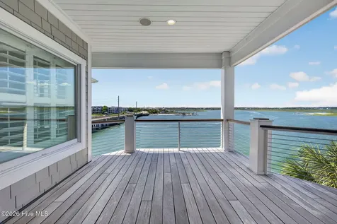 24 W Salisbury Street Wrightsville Beach NC 28480
