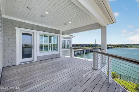 24 W Salisbury Street Wrightsville Beach NC 28480