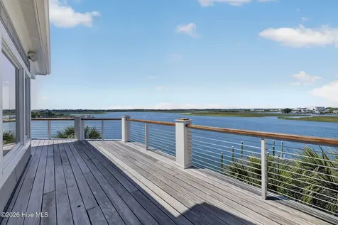 24 W Salisbury Street Wrightsville Beach NC 28480